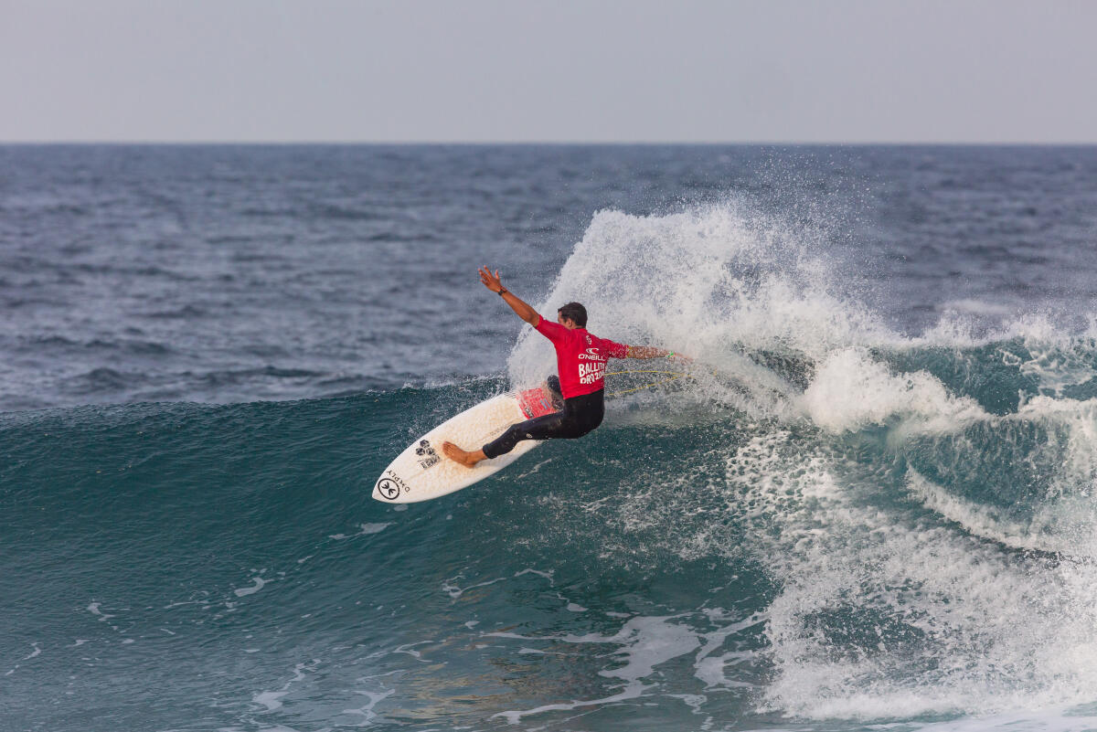 Maxime Huscenot (FRA) advances through to Quarterfinals at the Ballito Pro pres by O'Neill 2019 after WINNING Round 5 Heat 8 at Ballito, South Africa.