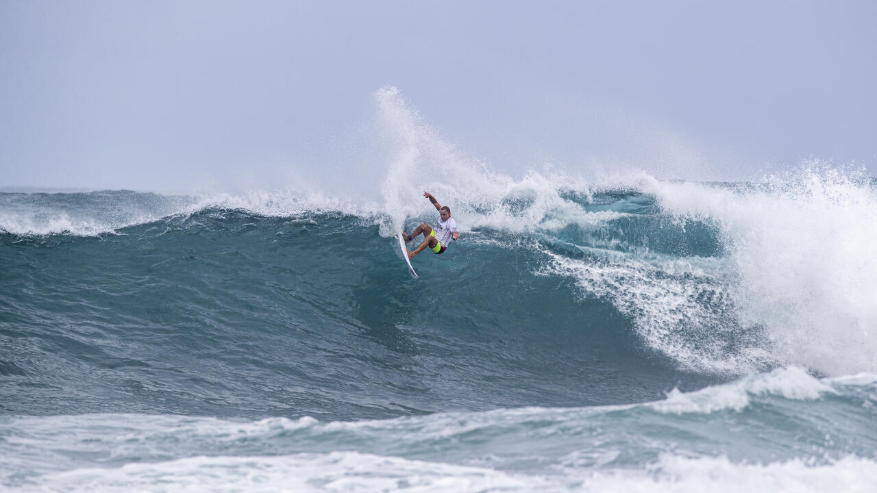 TenYear Swell at Haleiwa for Hawaiian Pro World Surf League