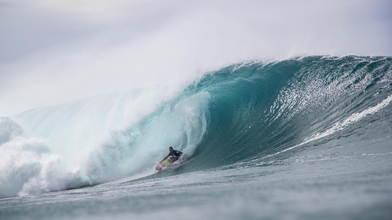 OAHU, UNITED STATES - JANUARY 31: Billy Kemper of the United States will surf again in Round 5 after placing first in Round 4 Heat 11 of the 2020 Volcom Pipe Pro at Pipeline on January 31, 2020 in Oahu, United States. (Photo by Tony Heff/WSL via Getty Ima