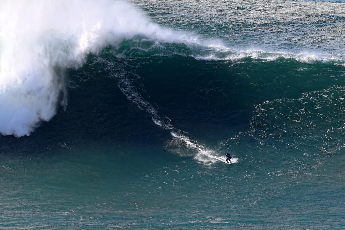 2020 XXL Biggest Wave Entry: Andrew Cotton at Nazaré 3
