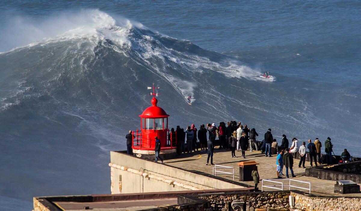 2018 XXL Biggest Wave Entry: Rafael Tapia at Nazaré