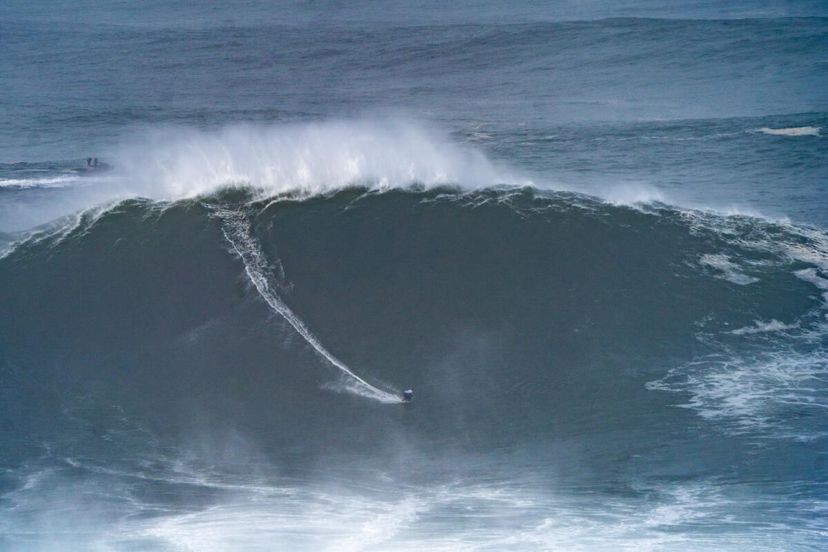 2020 XXL Biggest Wave Entry: Sebastian Steudtner at Nazaré 1