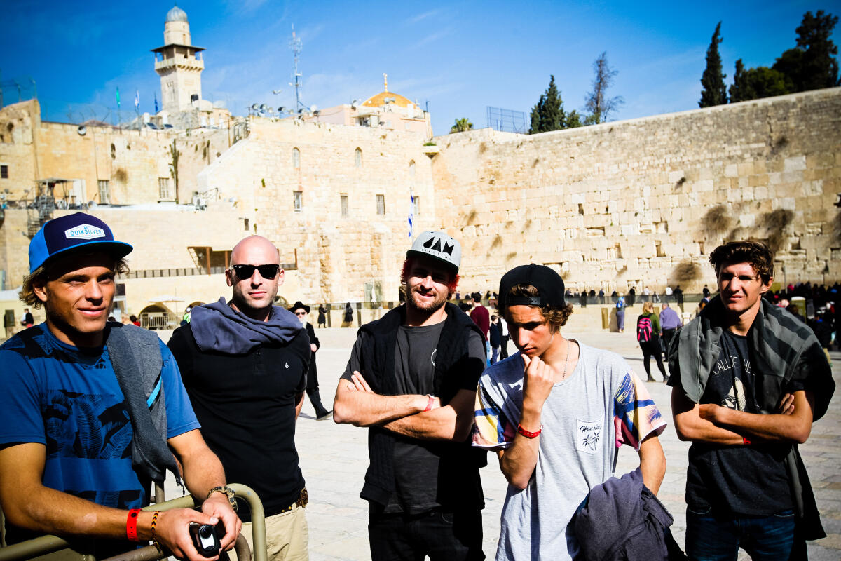 Vico ans surfer's group in Jerusalem
