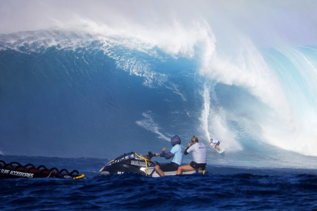 2020 Biggest Paddle Wave: Ian Walsh at Jaws B