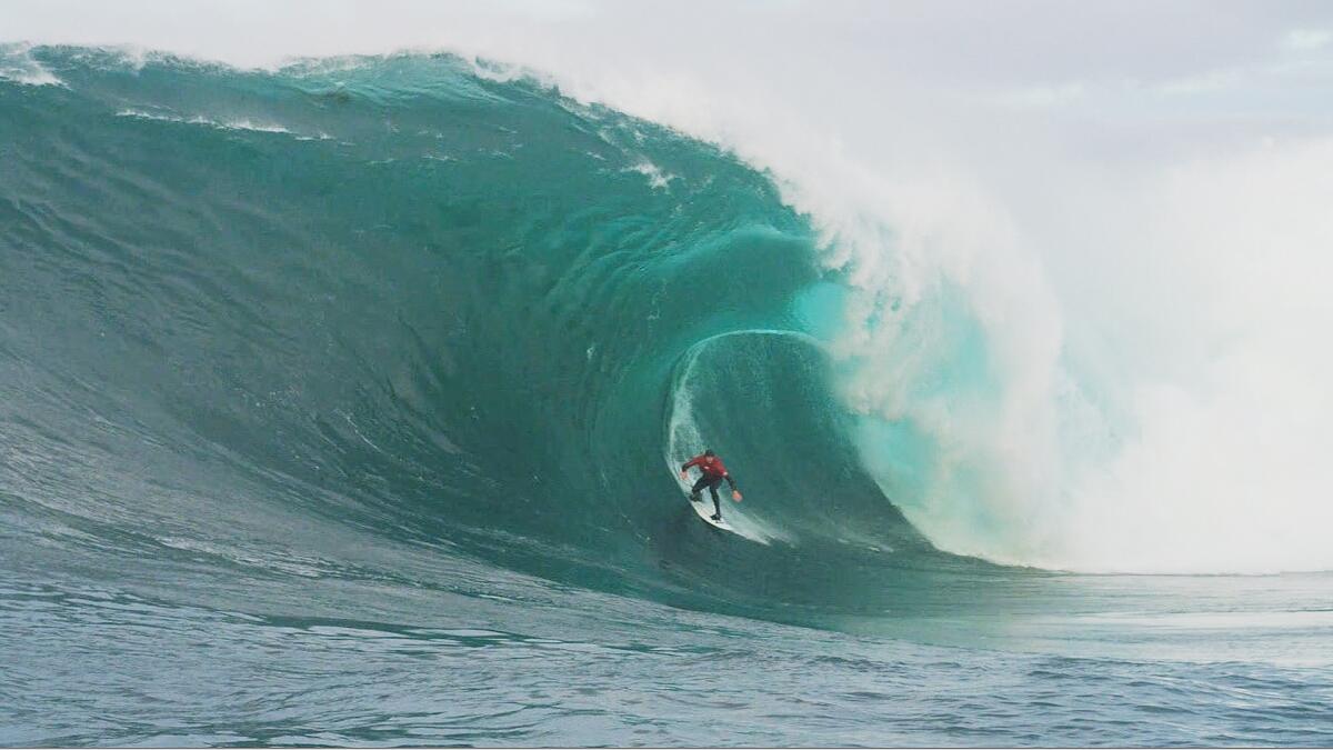 Tyler Hollmer-Cross at Shipstern Bluff by Clemow 2