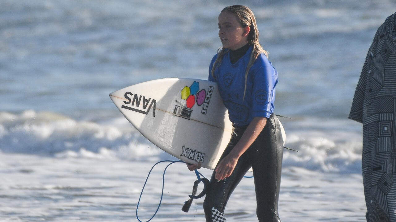 gå i stå boliger jeg er glad 13-Year-Old Bella Kenworthy Latest Addition To Vans Surf Team | World Surf  League