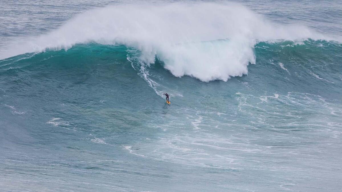 Antonio Rodrigues at Nazare - 2016 TAG Heuer Biggest Wave