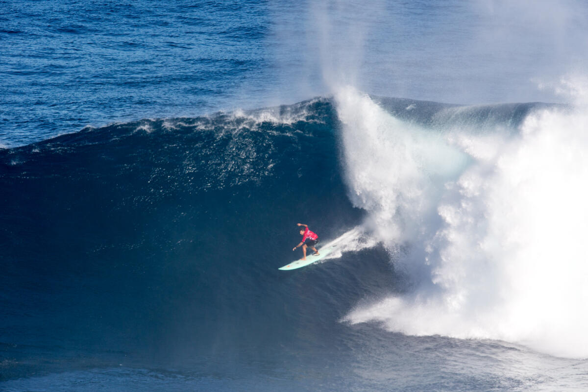 2018 Tube of the Year Entry: Ian Walsh at the Pe'ahi Challenge 6