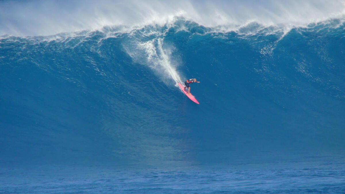 2020 Women's Paddle Nominee: Felicity Palmateer at Jaws 2
