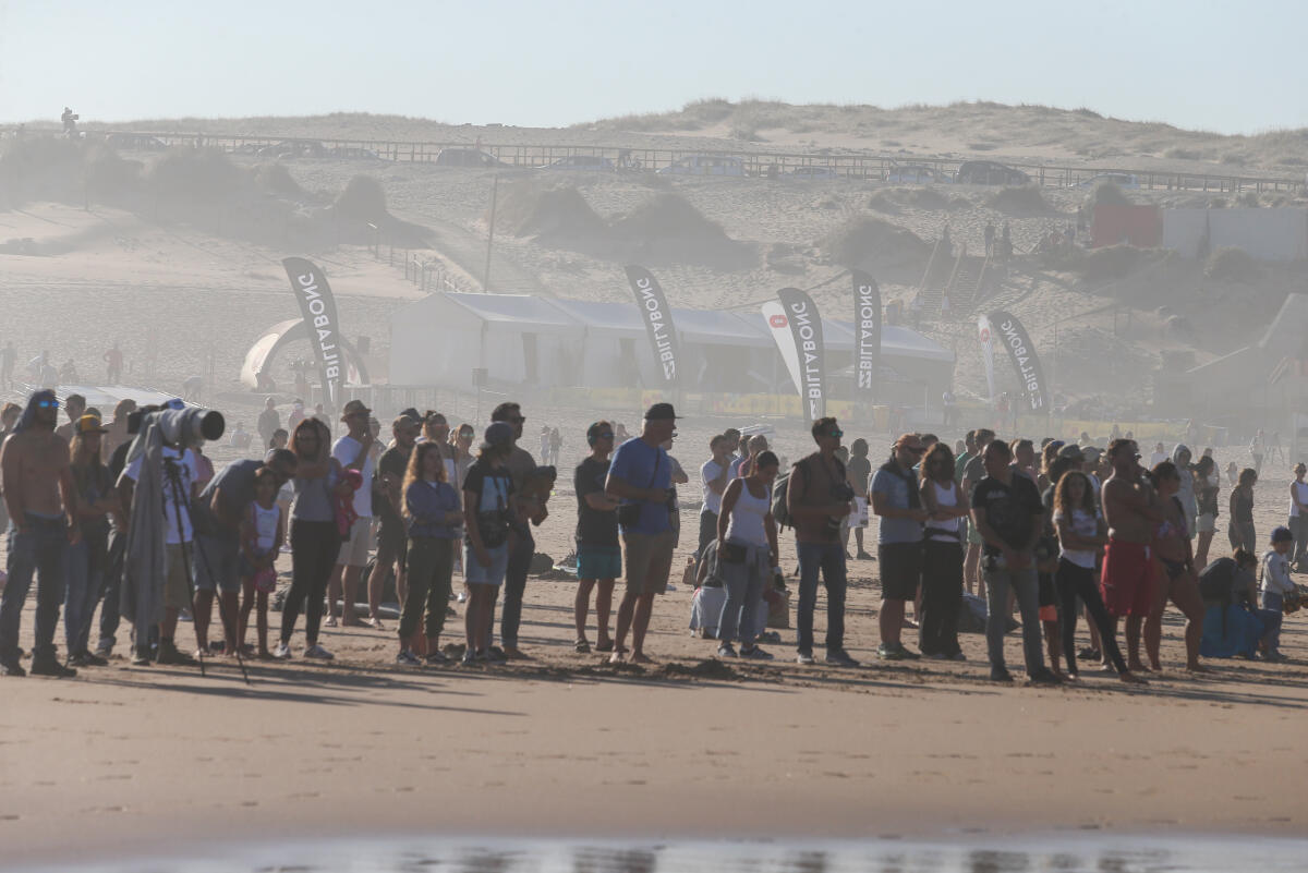 Crowd in Final Day at Guincho
