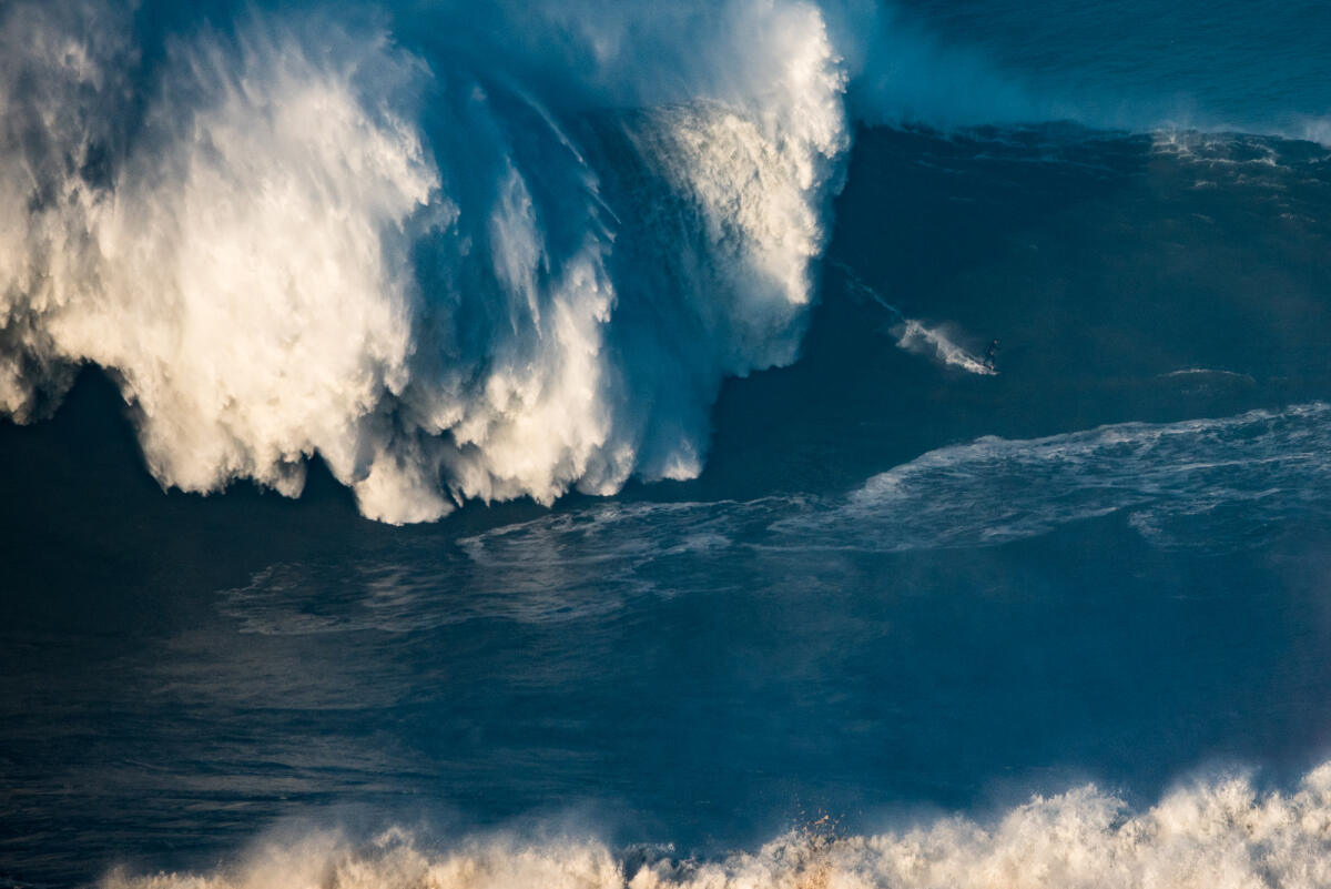 2018 XXL Biggest Wave Entry: Sebastian Steudtner at Nazaré by Aleixo. A2