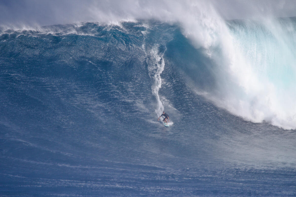2020 XXL Biggest Wave Entry: Ian Walsh at Jaws 1