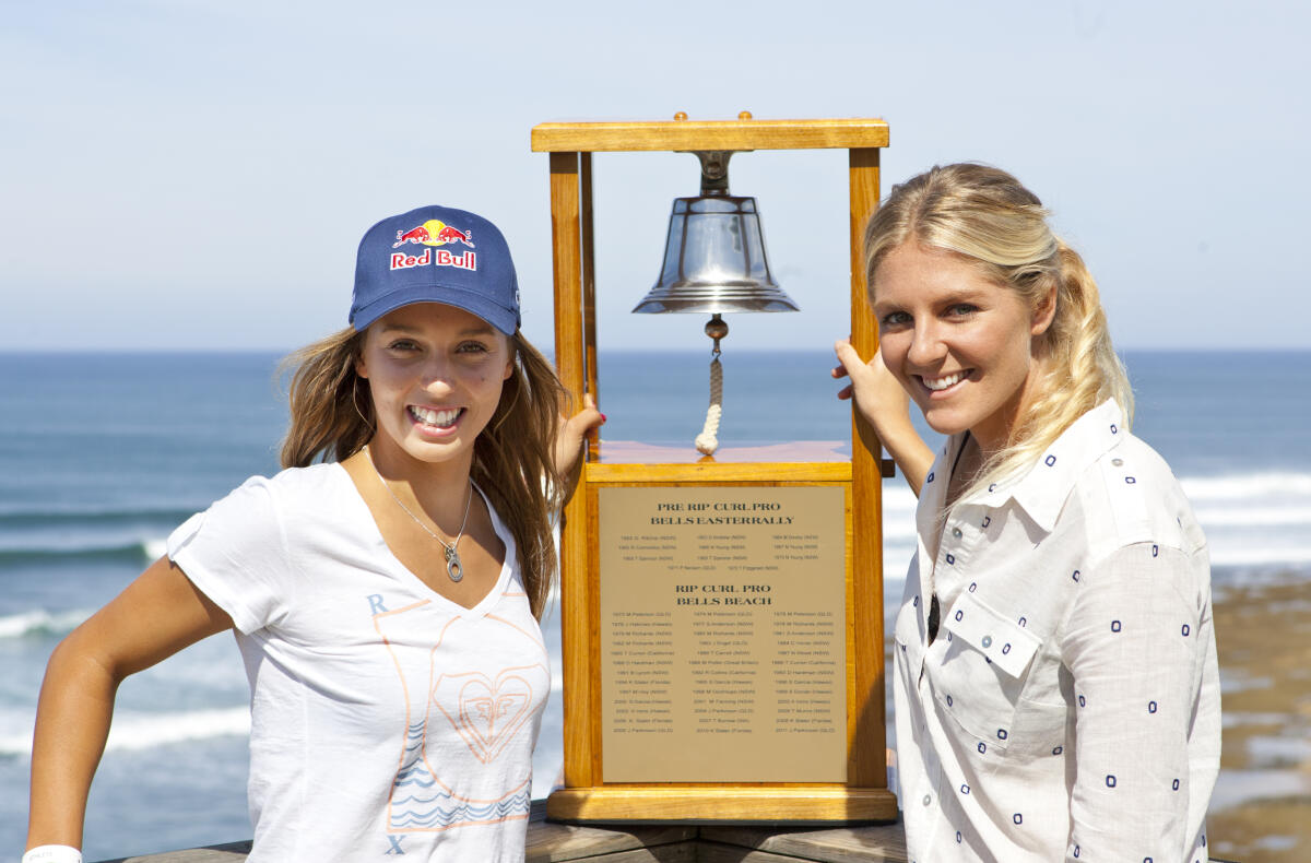 Sally Fitzgibbons (AUS) and Stephanie Gilmore (AUS)
