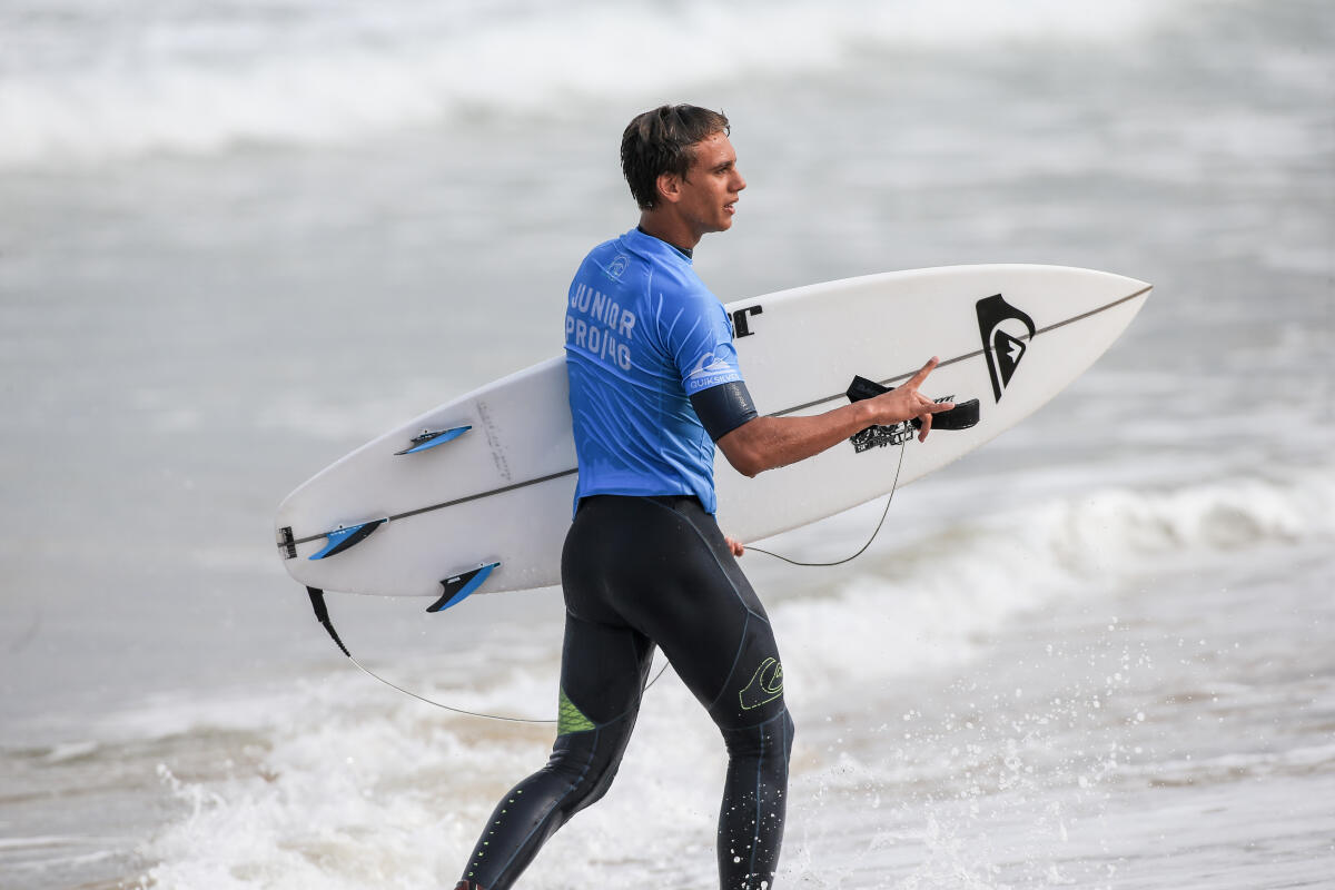 Latest Photos - Kauli Vaast (FRA) | World Surf League