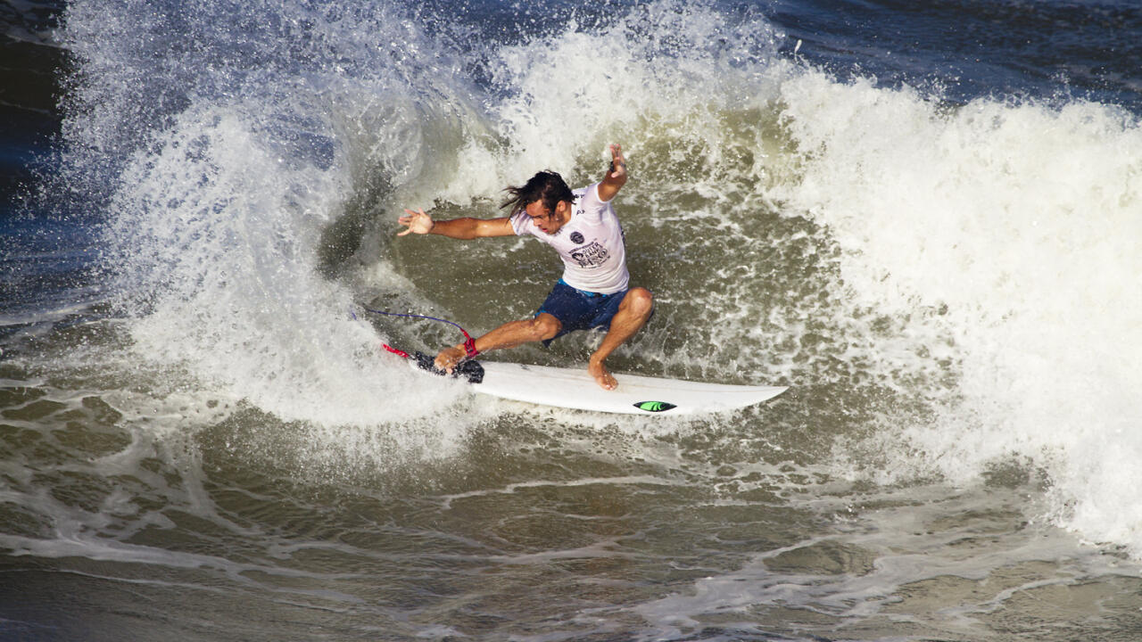 WRV Outer Banks Pro Sees Fun Surf on Day 1 World Surf League