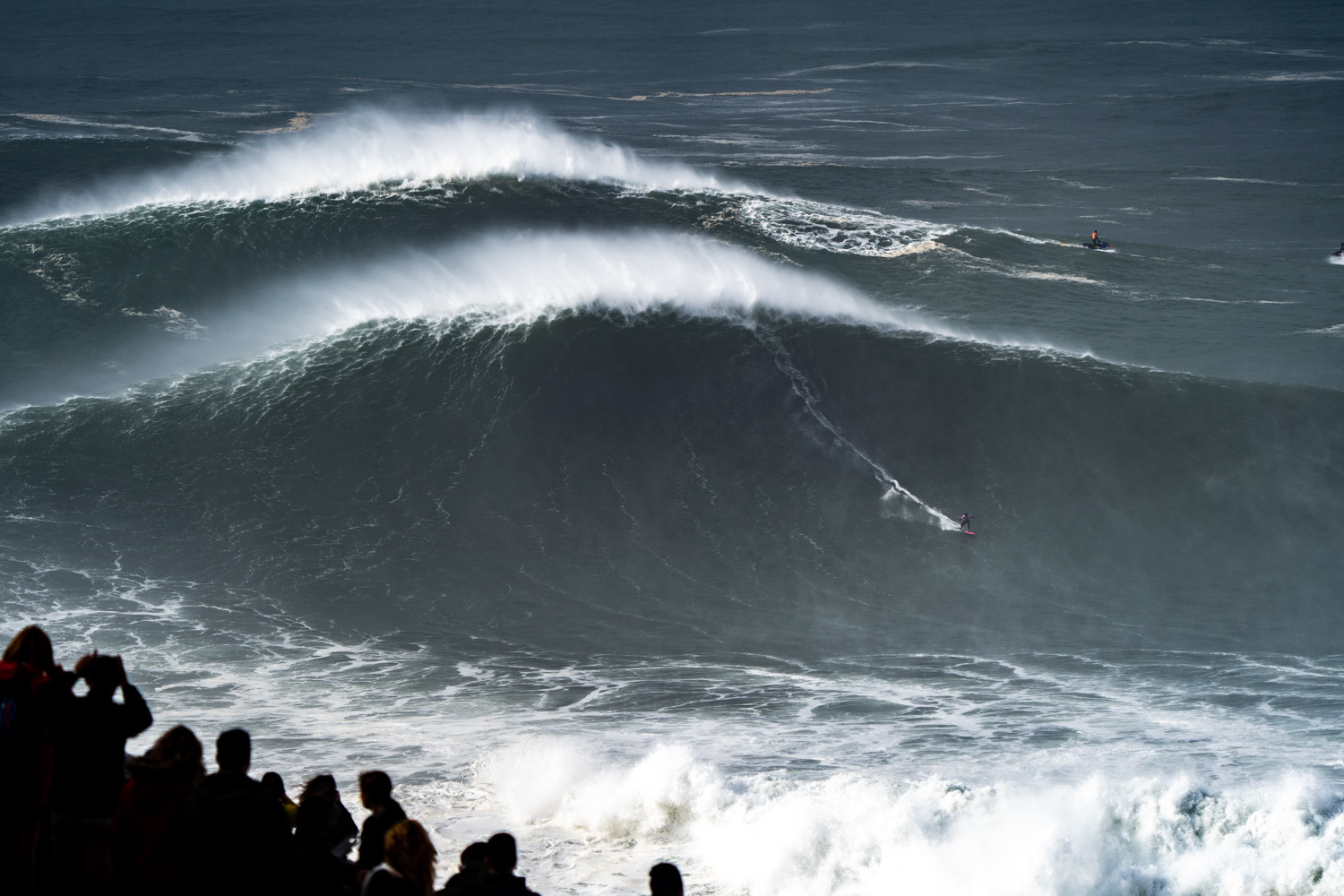 Justine dupont deals big wave