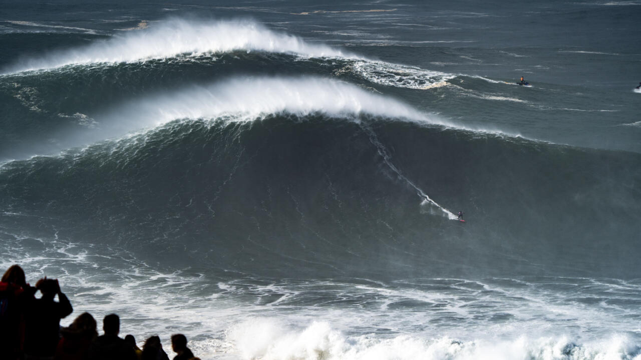 The TUDOR Nazaré Tow Surfing Challenge Competition Format