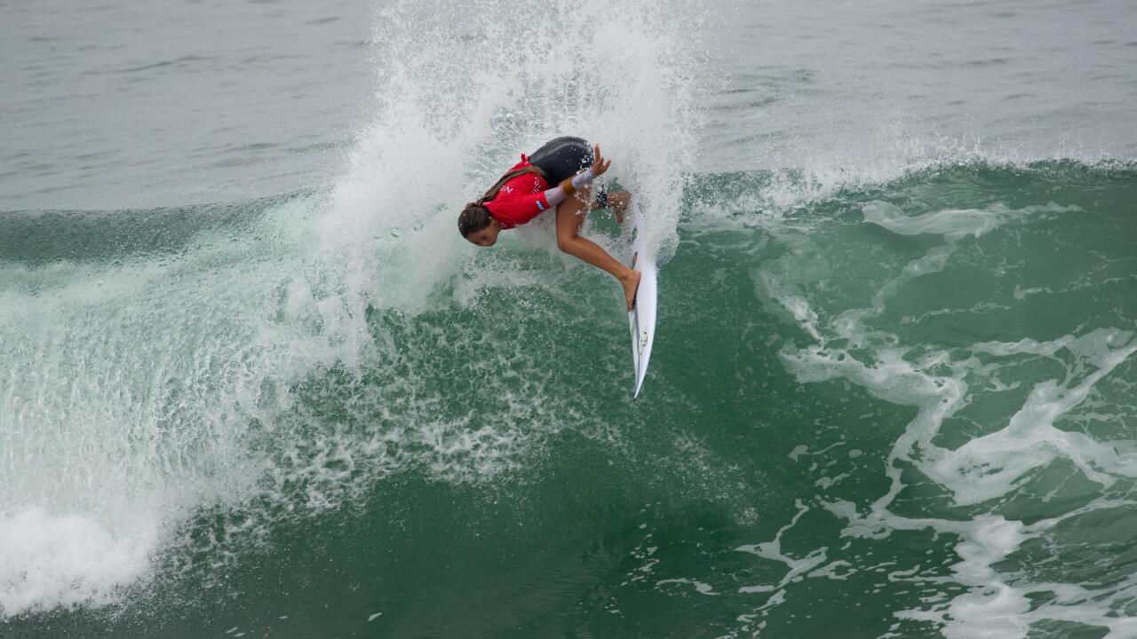 Oceanside again hosts Super Girl Surf Pro