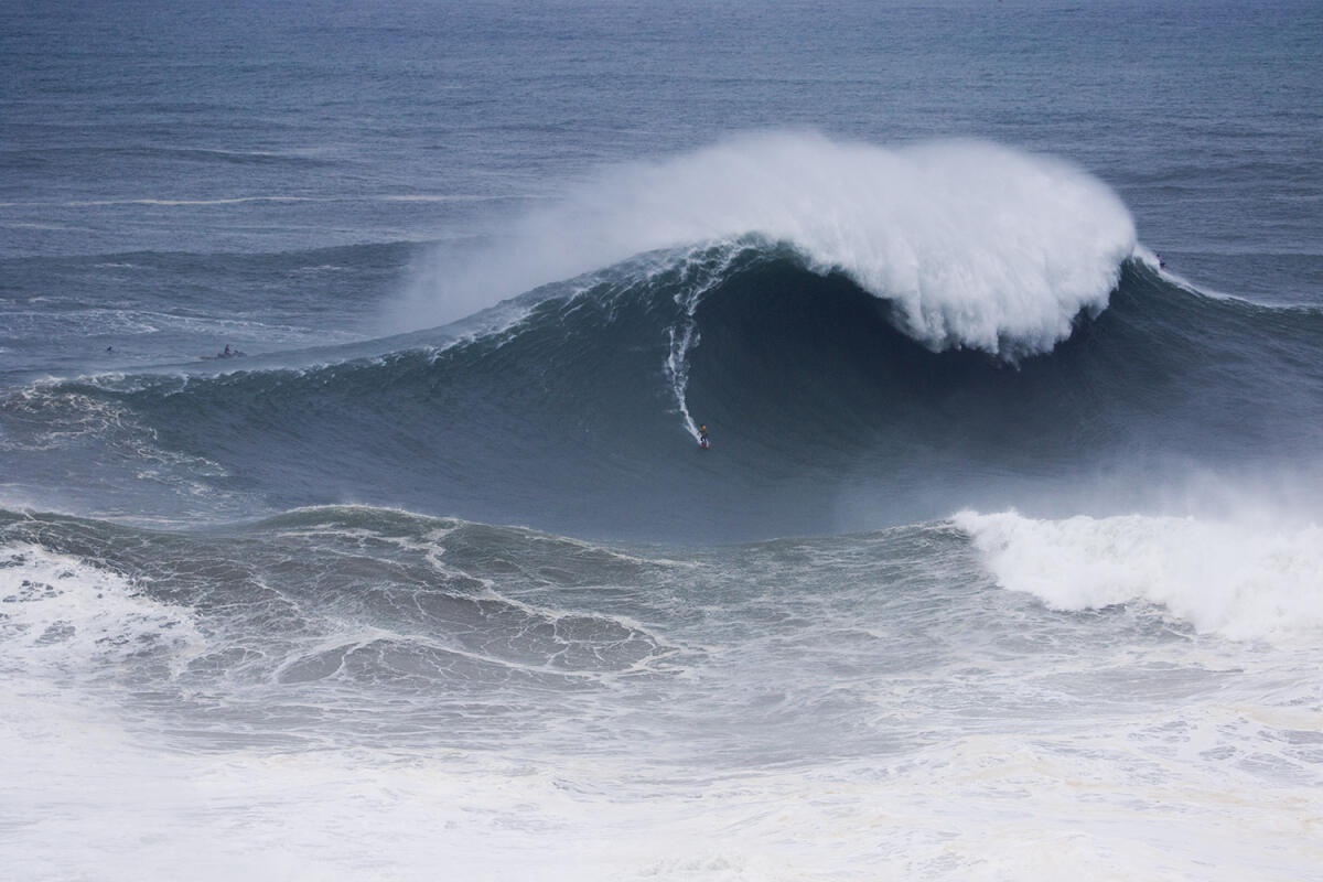 2020 XXL Biggest Wave Entry: Axi Muniain at Nazaré 1