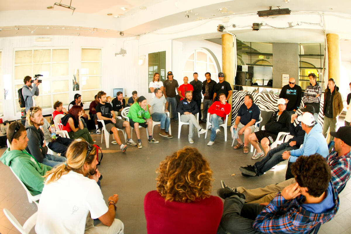 Global meeting with Organisation, ASP and longboarders at 1PM in Levanto Casino