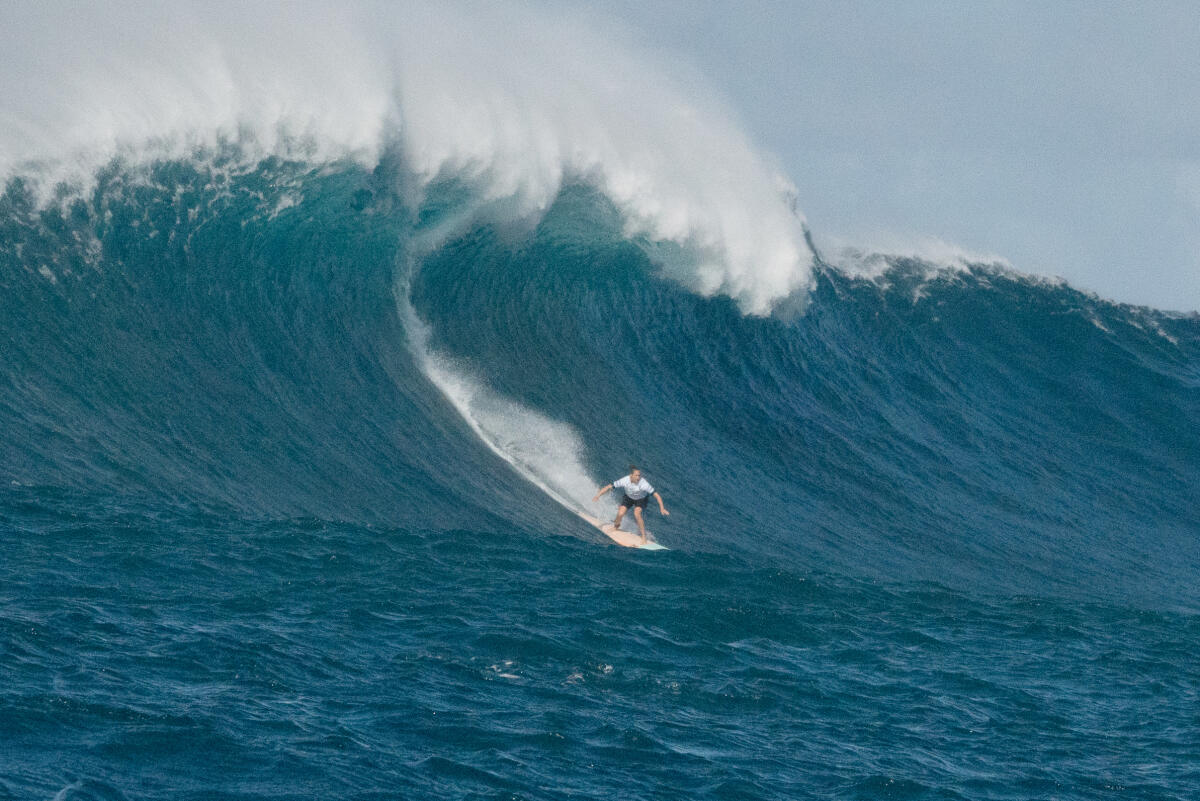 2020 Women's Paddle Nominee: Paige Alms at Jaws 1