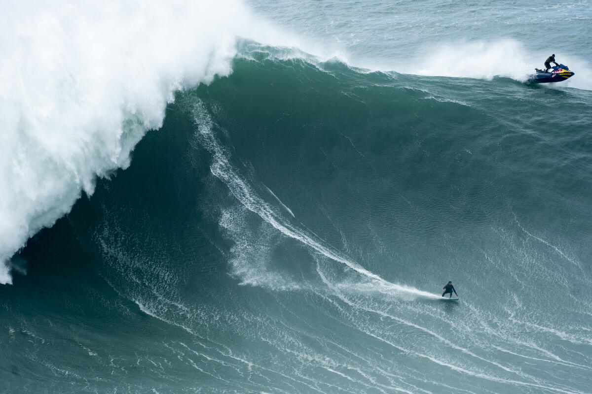 2020 XXL Biggest Wave Entry: Ian Walsh at Nazaré