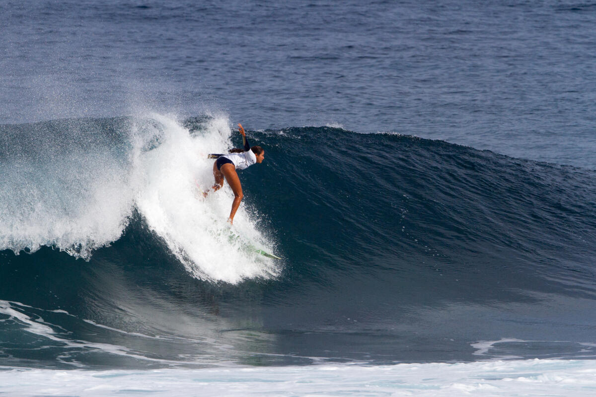 Vahine Fierro during the Wahine Pipe Pro