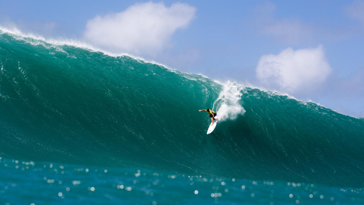 The Quiksilver in Memory of Eddie Aikau Is a "Go" Invitees Announced