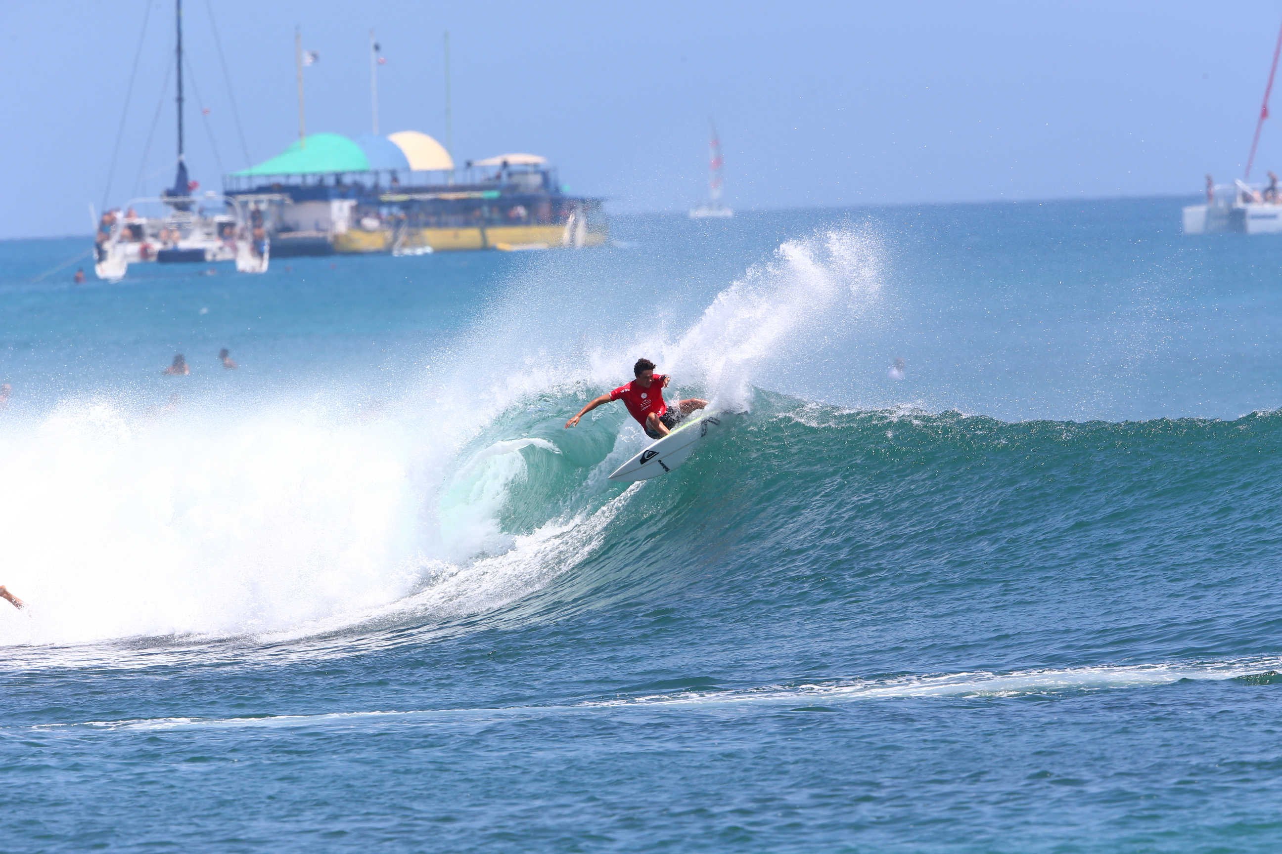 noa mizuno x mentawai