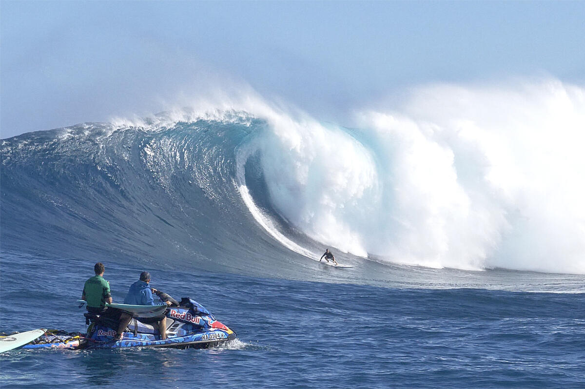 2018 Biggest Paddle Entry: Grant Baker at Jaws