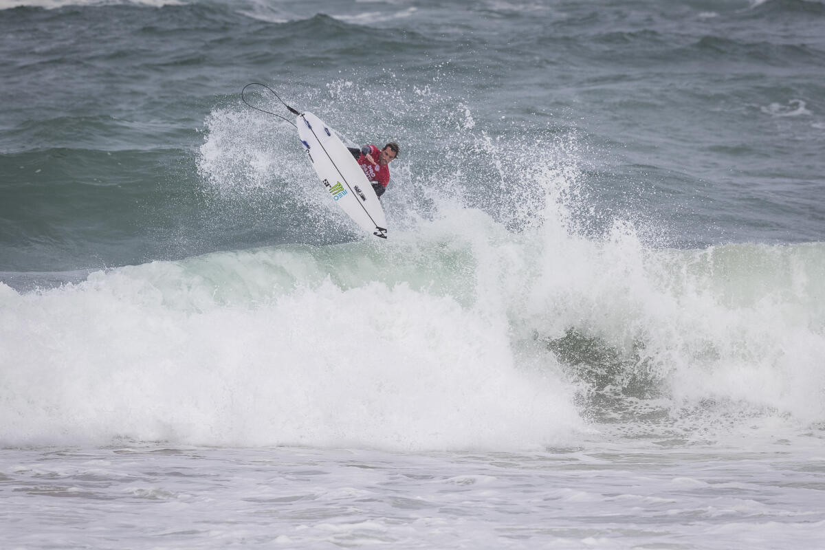 Frederico Morais (PRT)  placed 2nd  in Semis Two at Santa Cruz Pro 2017